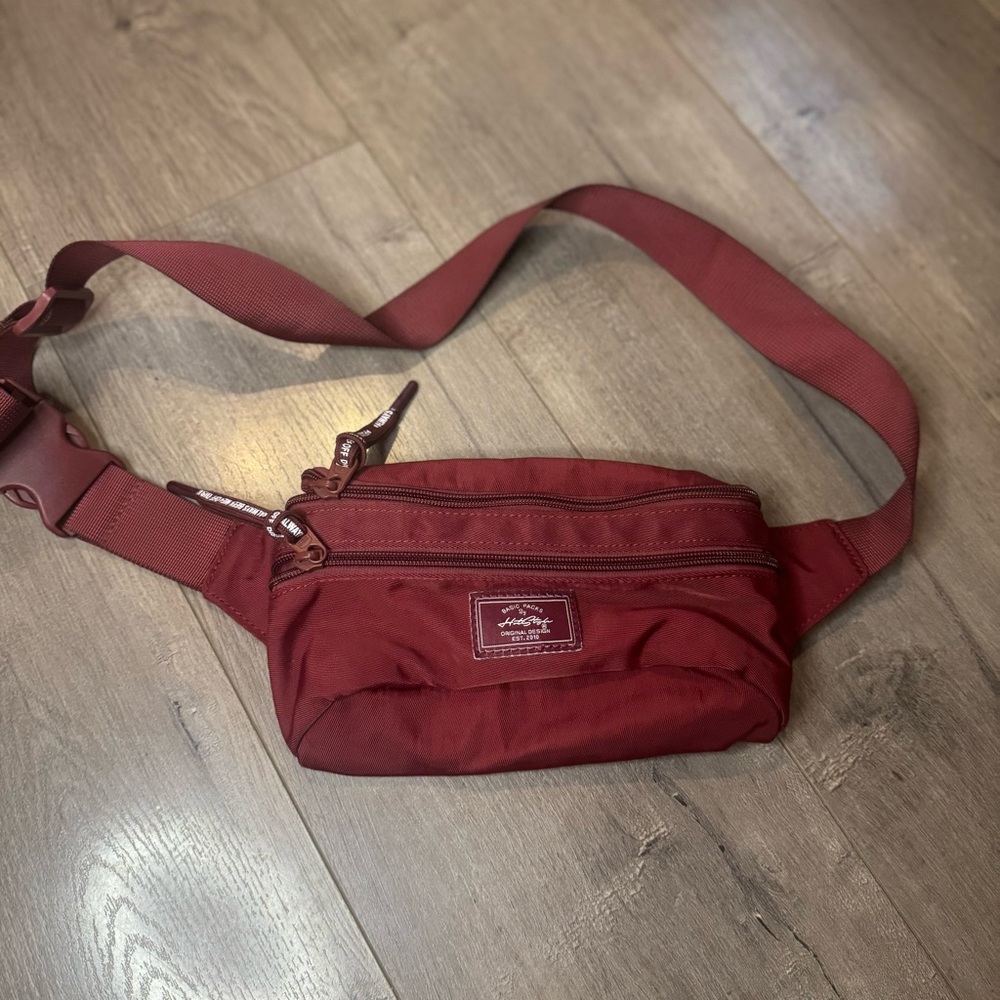 Maroon Belt Bag / Fanny Pack – Unisex Travel Crossbody